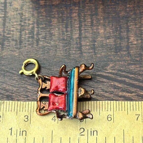 JOAN RIVERS Detachable Charm/Petite Pendant - Picture 3 of 4